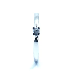14 KT. HVIDGULD EVA RING MED BRILLANT 0,05 CT. W/SI