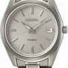 SEIKO ESSENTIAL HERRE UR TITAN LÆNKE MED GRÅ SKIVE - SUR369P1
