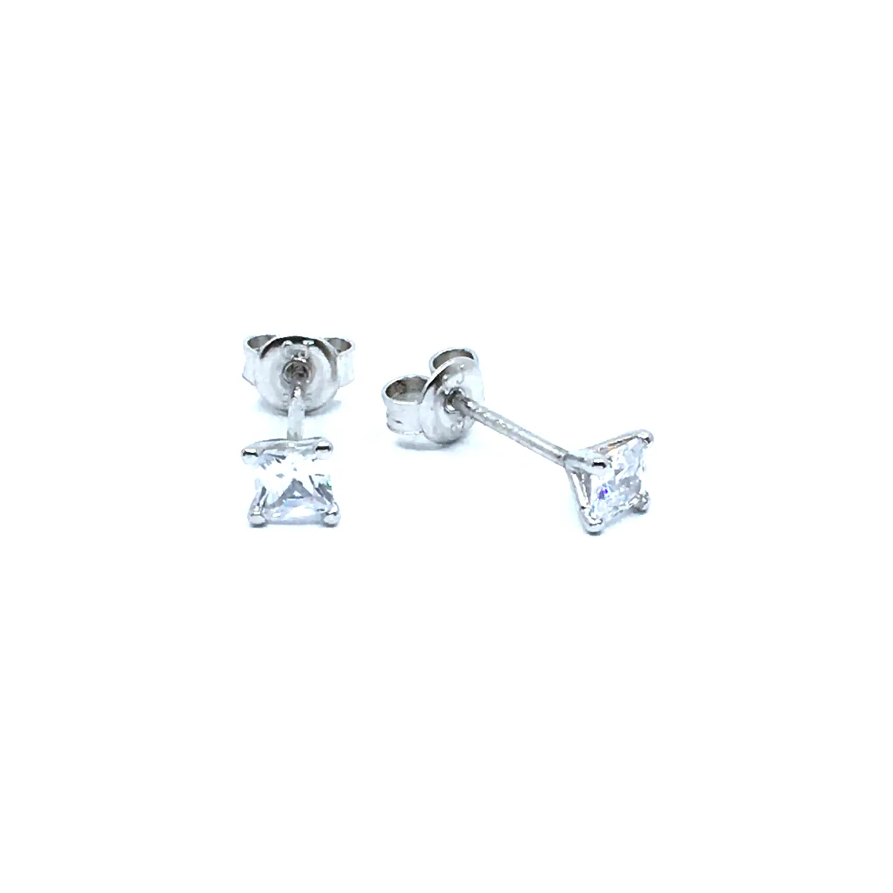 SØLV ØRERINGE RHODINERET MED SYNTETISK ZIRKONIA BREDDE 4X4 MM